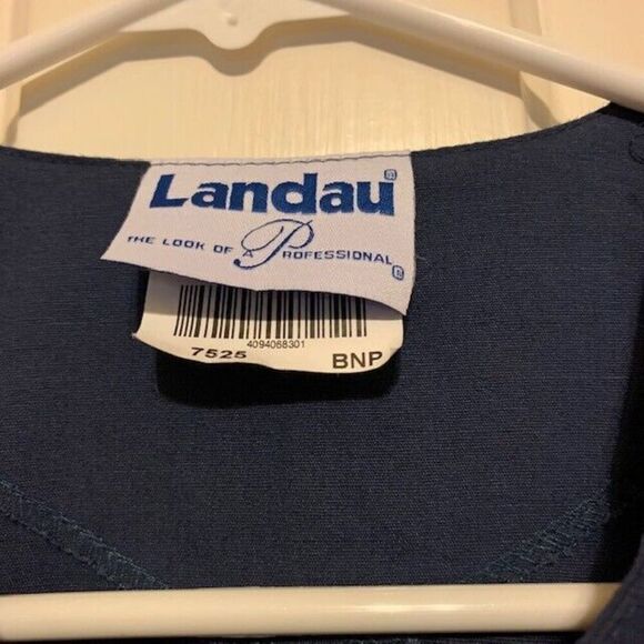 PITTSBURGH PANTHERS SIZE SMALL LANDAU SNAP FRONT SCRUB TOP - Picture 2 of 5